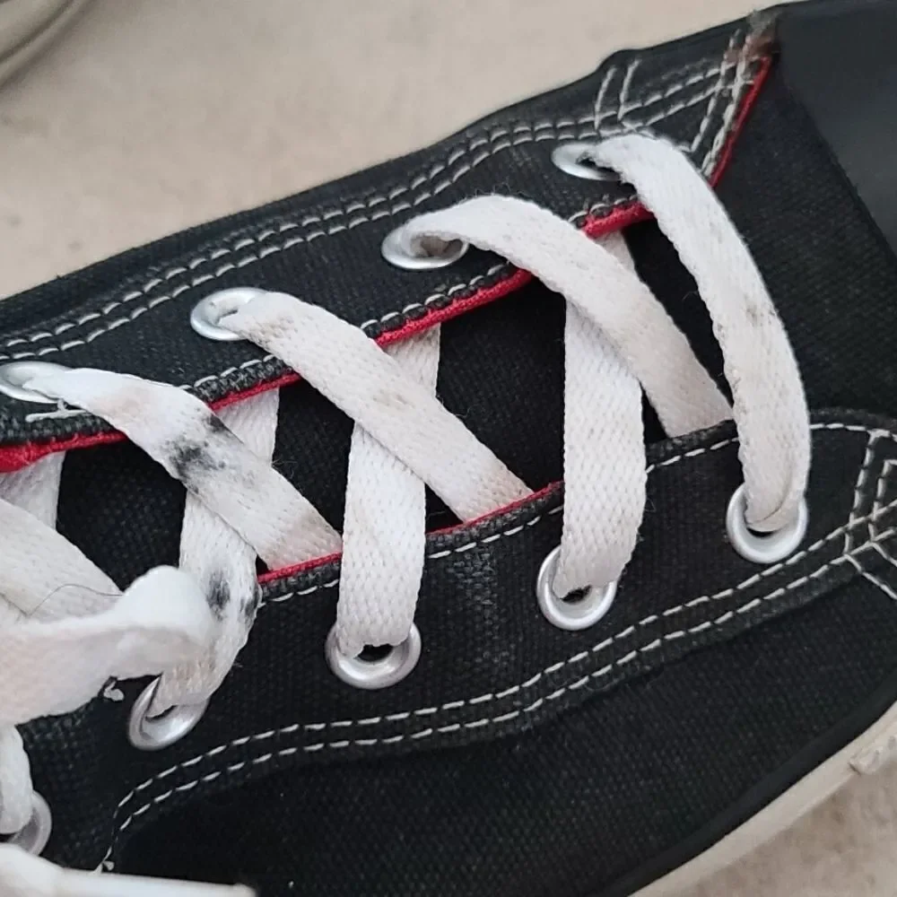 COPY -‎ High top converse size 11